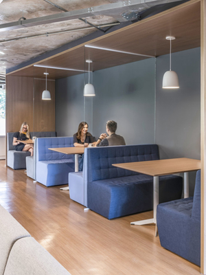 融合傳統與現代 打造靈活多變的辦公室室內設計